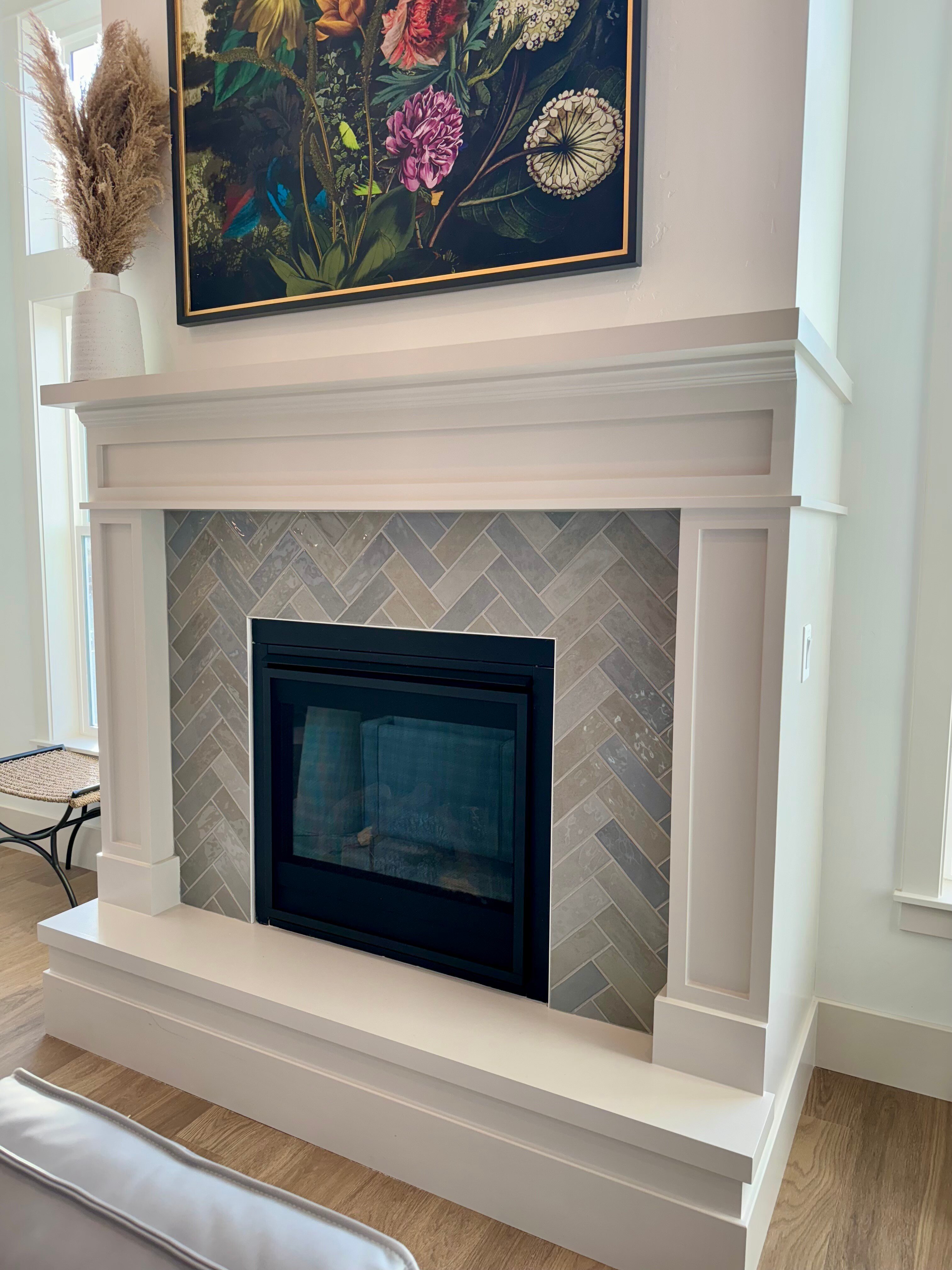 Lyla 3 Sided Surround-1